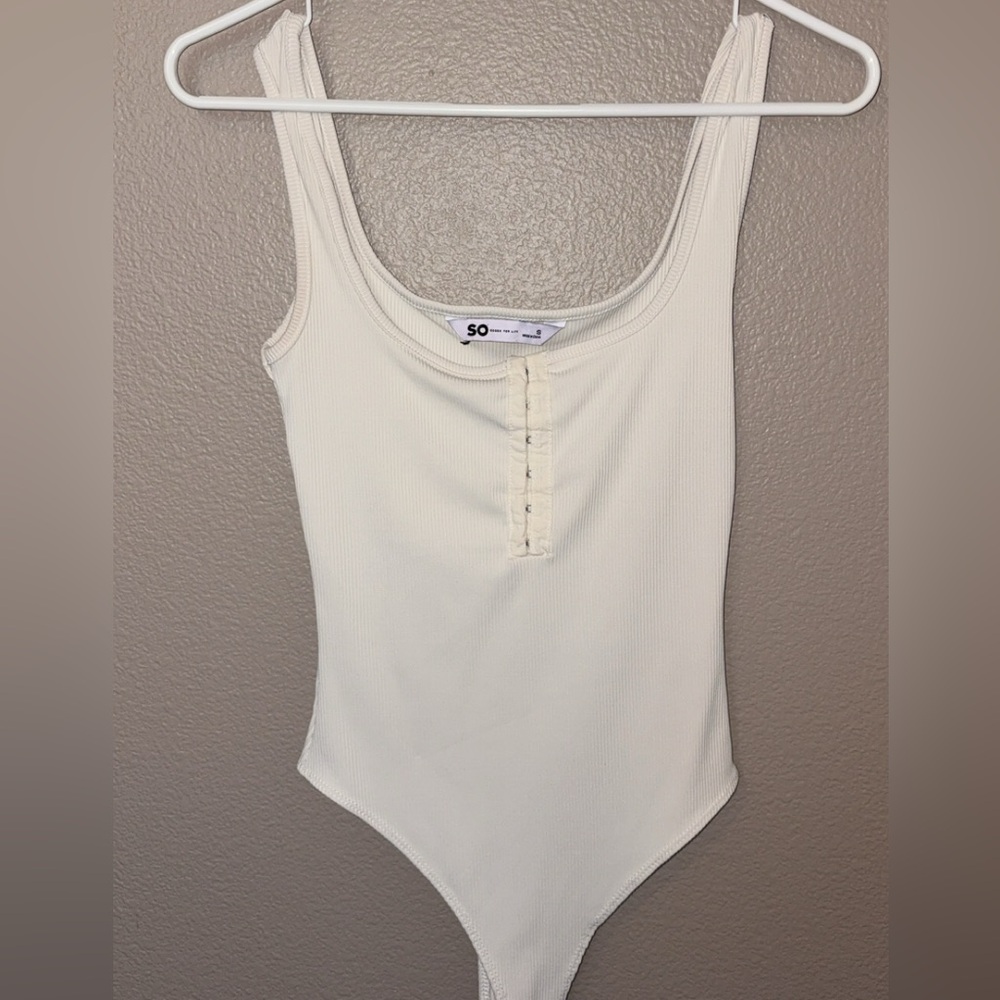 SO Cream Ribbed Knit Top